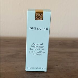 ESTÉE LAUDER
Advanced Night Repair Eye Lift + Sculpt Eye Cream 
NWT